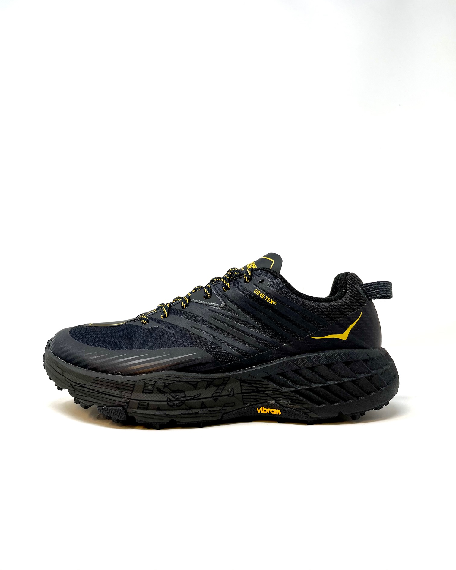 Scarpe Uomo e Donna Hoka One da Sport Center Siena